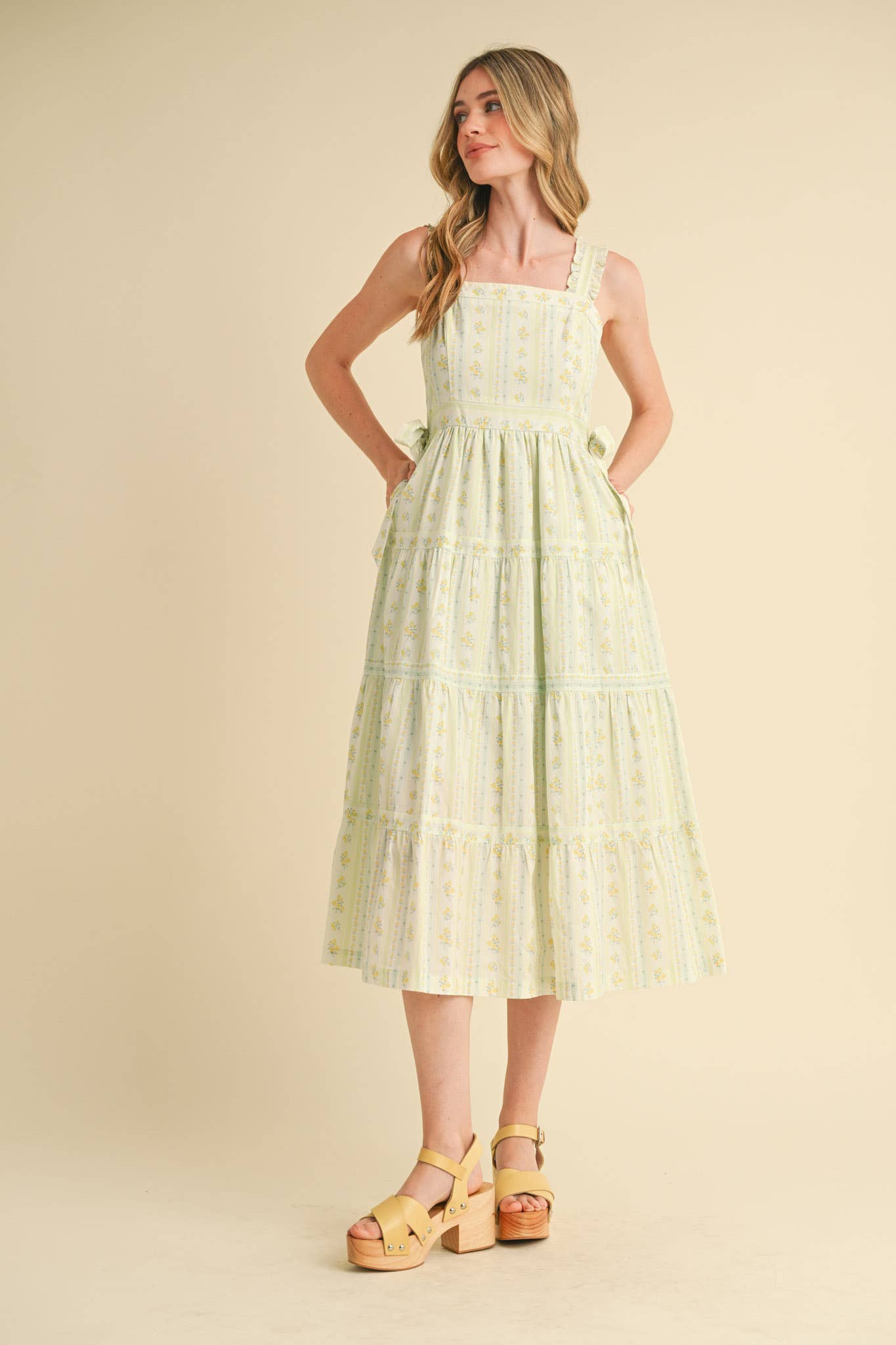 RUFFLED STRAP FLORAL DRESS WITH SIDE TYING BOWS - Chartreuse