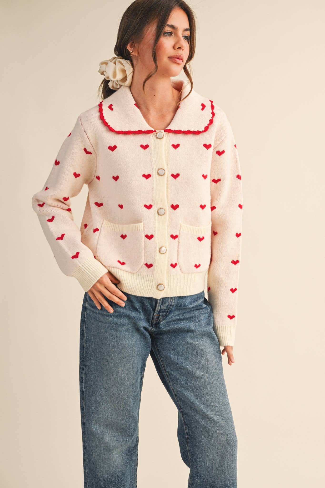 LOVER GIRL DOLL COLLAR RED HEART KNIT SWEATER CARDIGAN - IVORY & RED