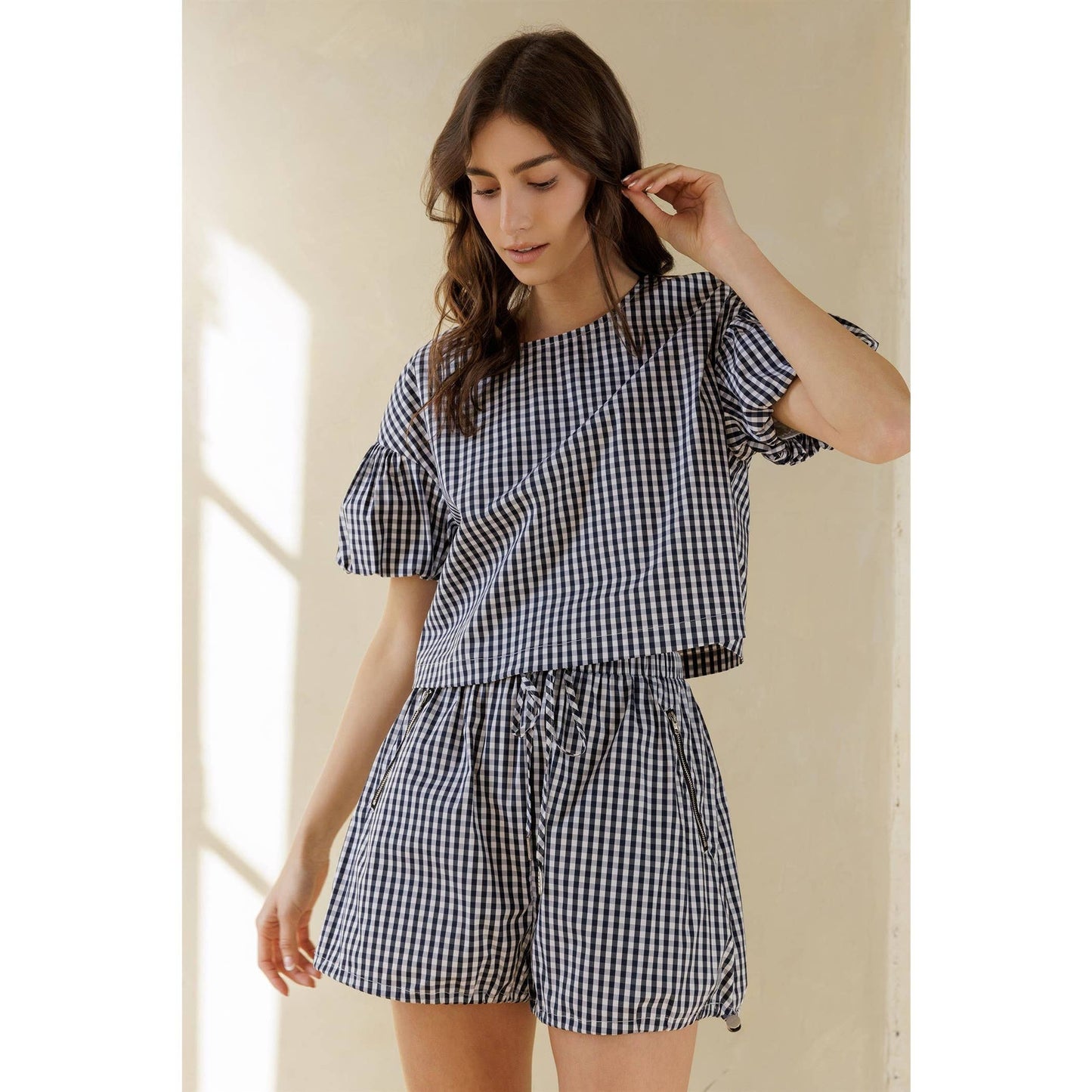 NAVY WHITE GINGHAM TOP: NAVY WHITE