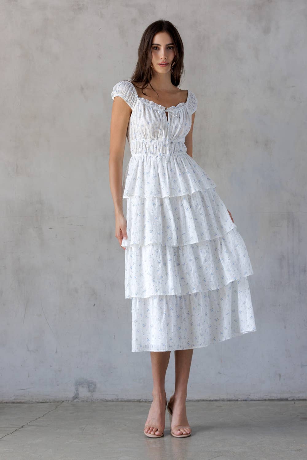 PRAIRIE GIRL: WHITE /BLUE FLORAL