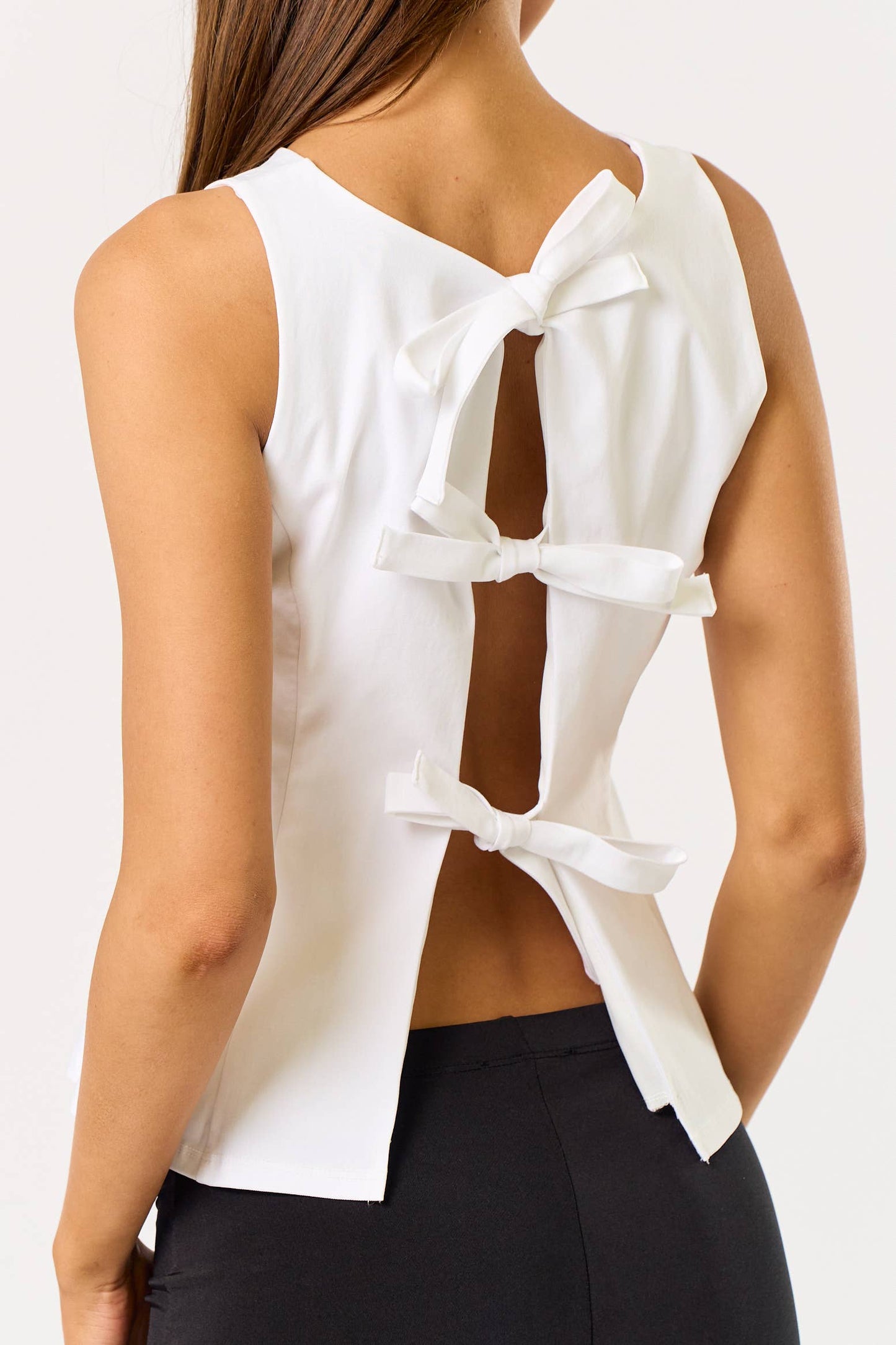 Back Bow Tie Boat Neck Peplum Top: IVORY / S