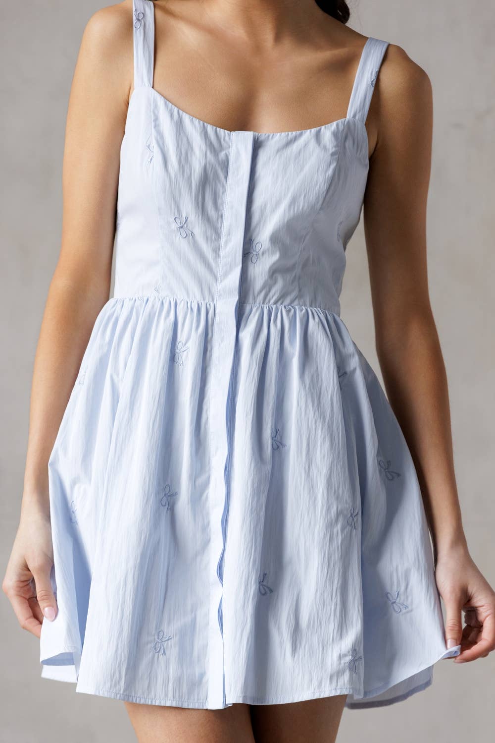 BABY BLUE BOW EMBROIDERY MINI DRESS: BABY BLUE