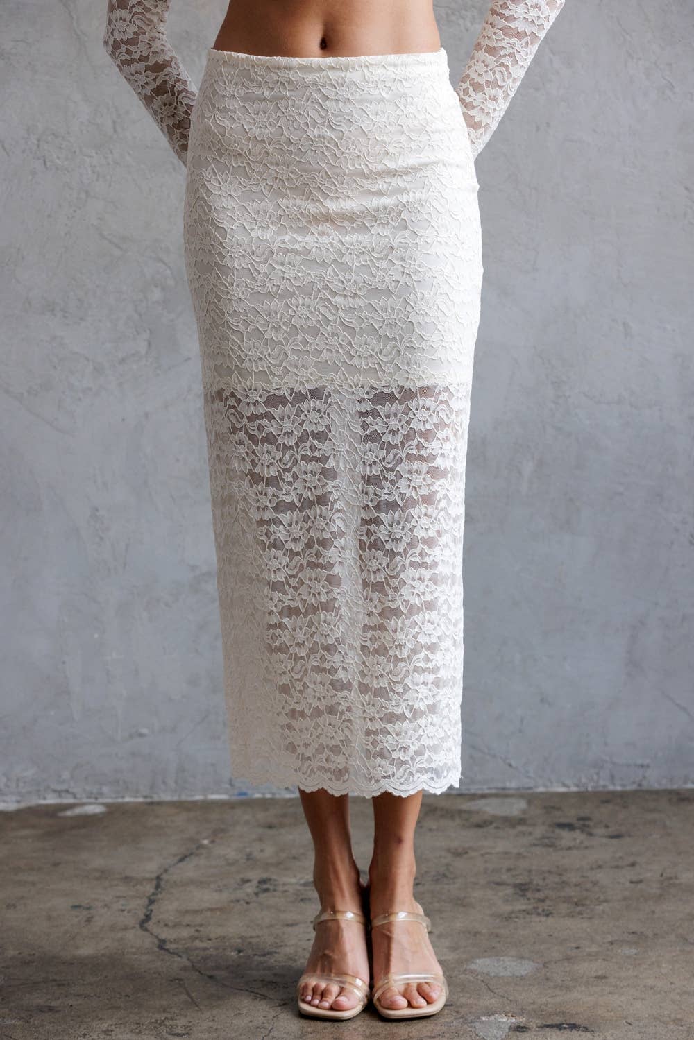 VOGUE FLORAL LACED BODYCON MIDI SKIRT: CREAM
