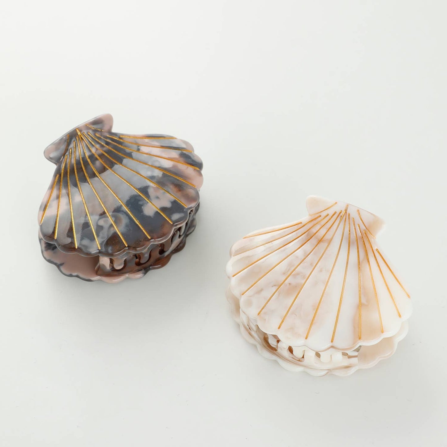 Calacatta Seashell Claw Clip - Small : Assorted