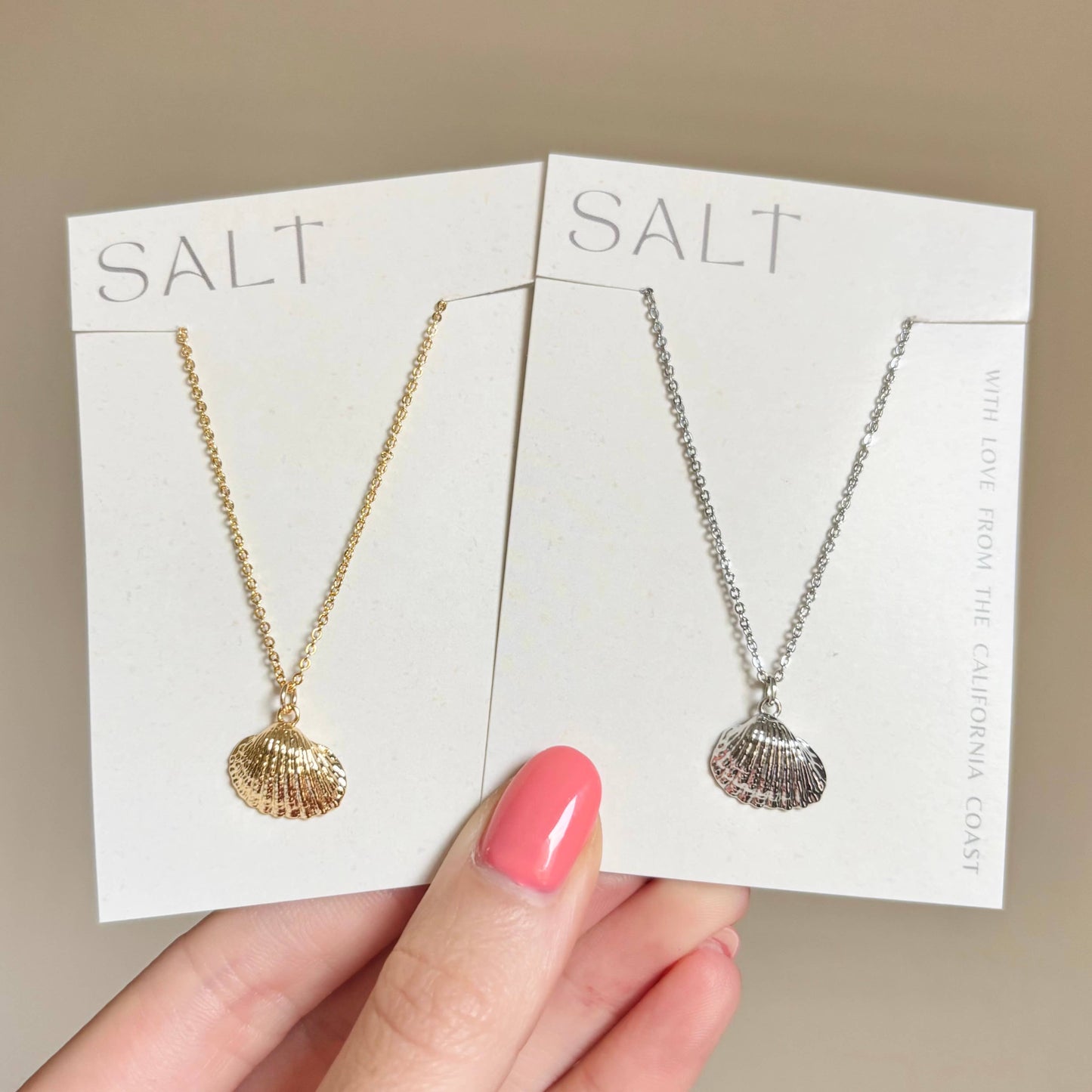 SCALLOP SEASHELL NECKLACE | gold or silver | coastal jewelry: SILVER (Rhodium / platinum)