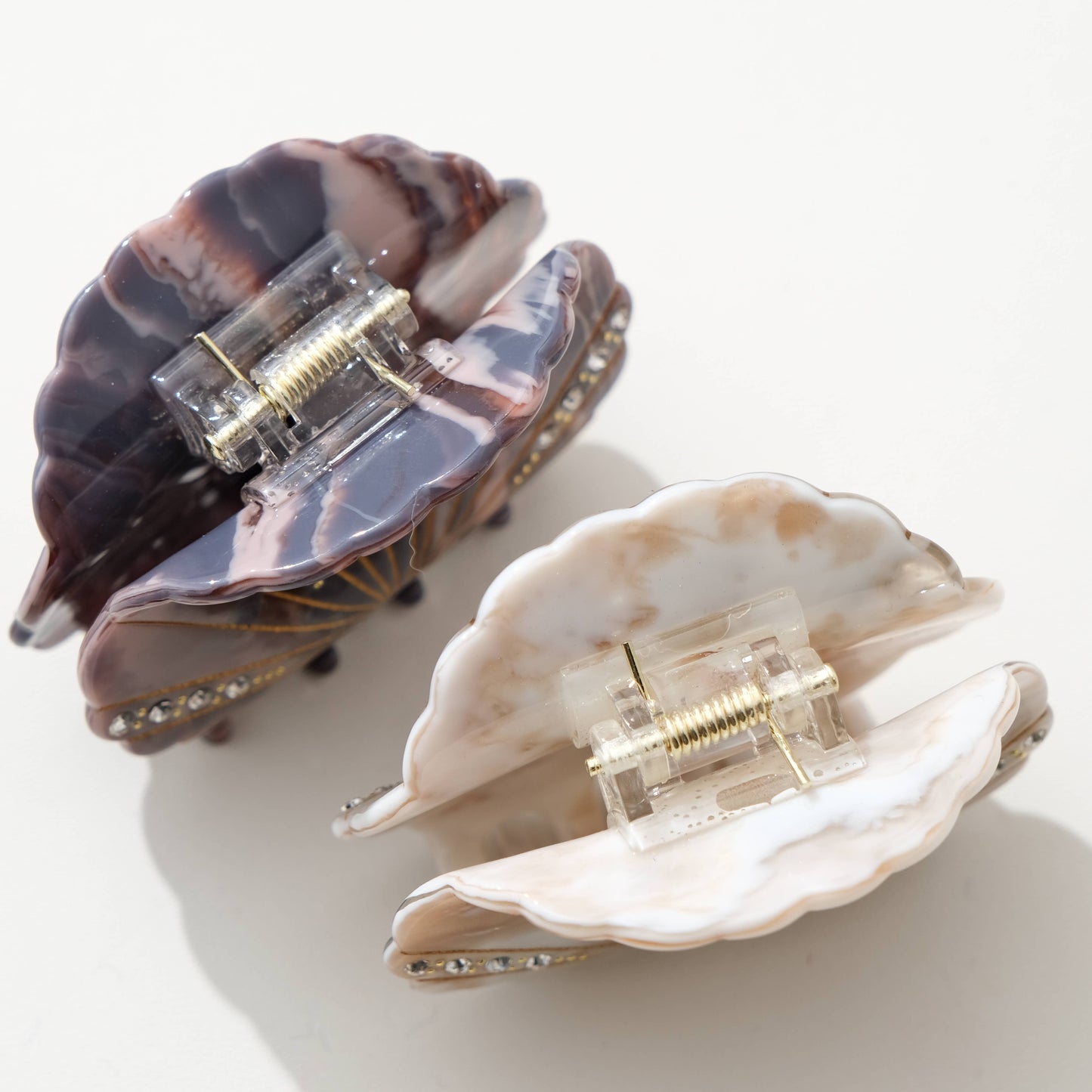 Calacatta Rhinestone Seashell Claw Clip - Medium: Assorted