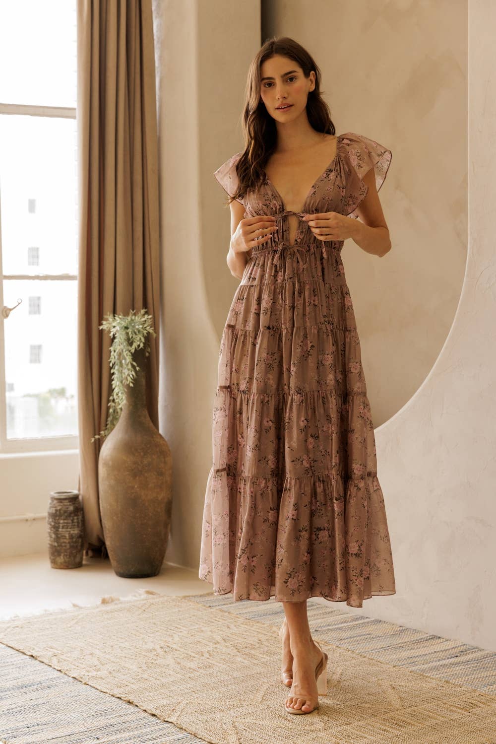 LANA FLORAL TIE FRONT TIERED MIDI DRESS: MAUVE FLORAL