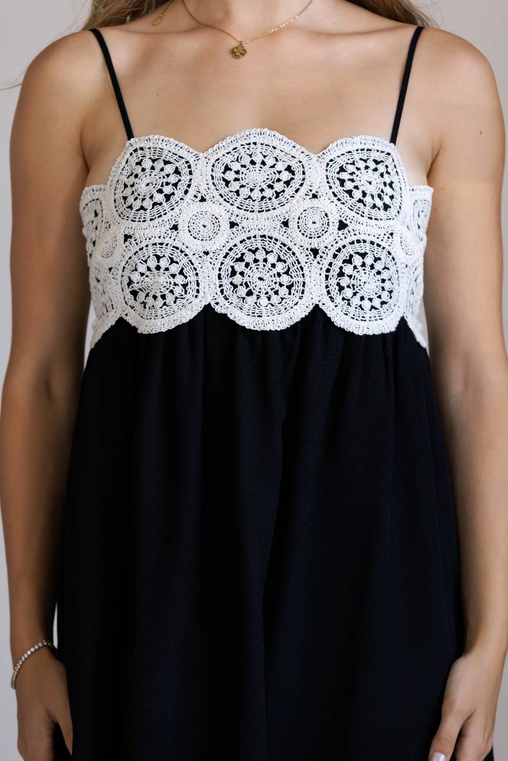 CROCHET LACE MIDI DRESS: BLACK/IVORY