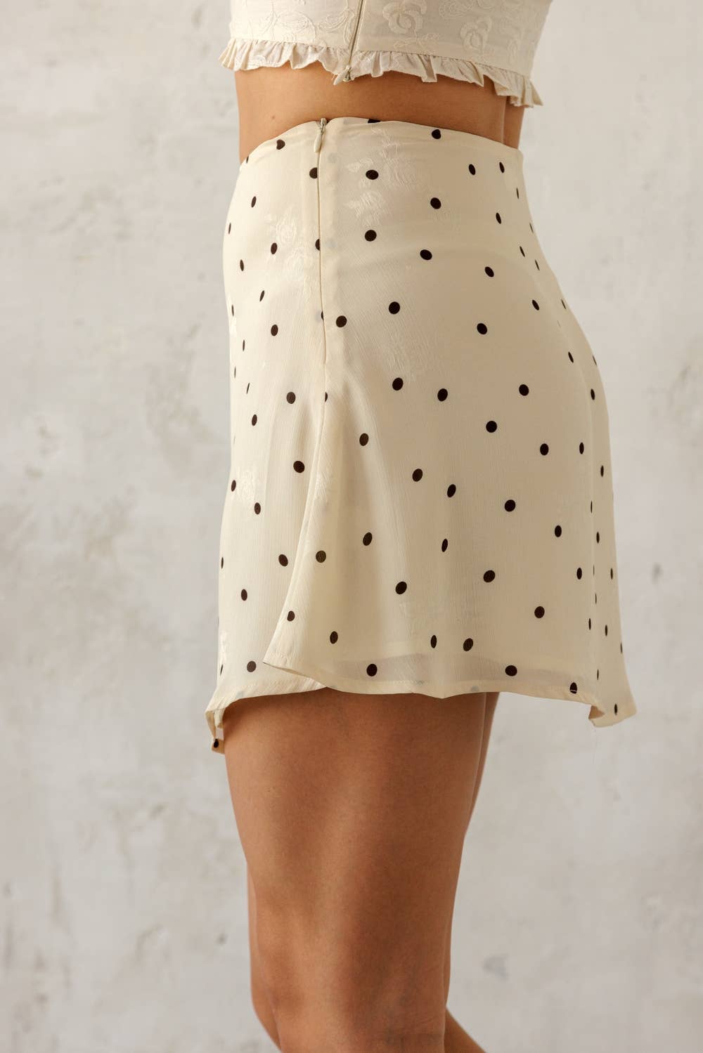POLKA DOT MINI SKIRT: BUTTER/BROWN