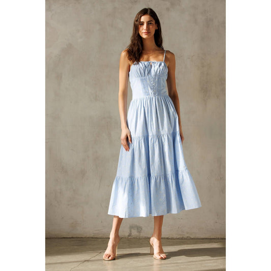 SKY BLUE DAISY PRINT MIDI DRESS: BLUE/ WHITE FLORAL