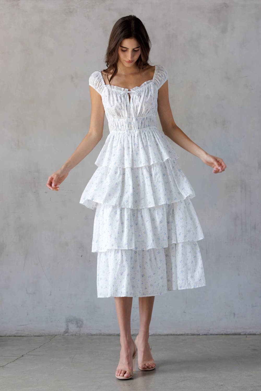 PRAIRIE GIRL: WHITE /BLUE FLORAL