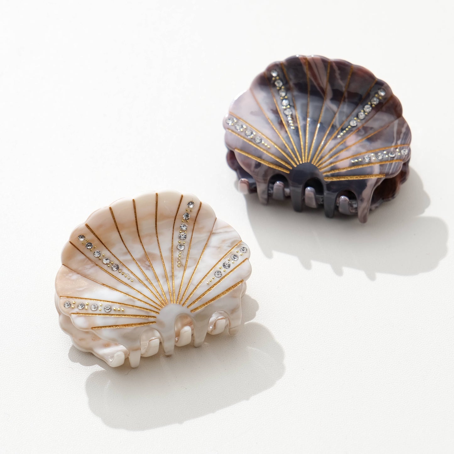 Calacatta Rhinestone Seashell Claw Clip - Medium: Assorted