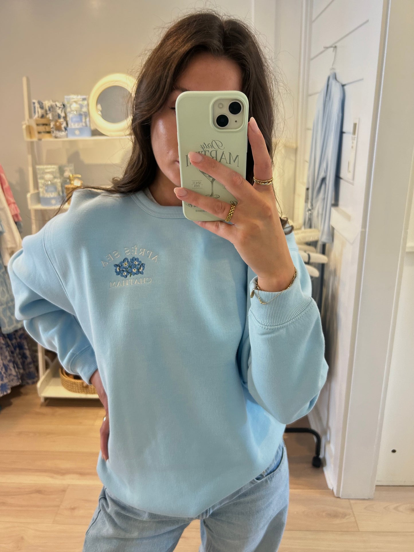 APRÈS SEA CHATHAM HYDRANGEA EMBROIDERED CREW - BLUE