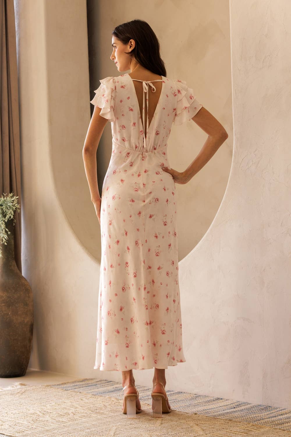 LANA FLORAL V-NECK MIDI DRESS: PINK FLORAL