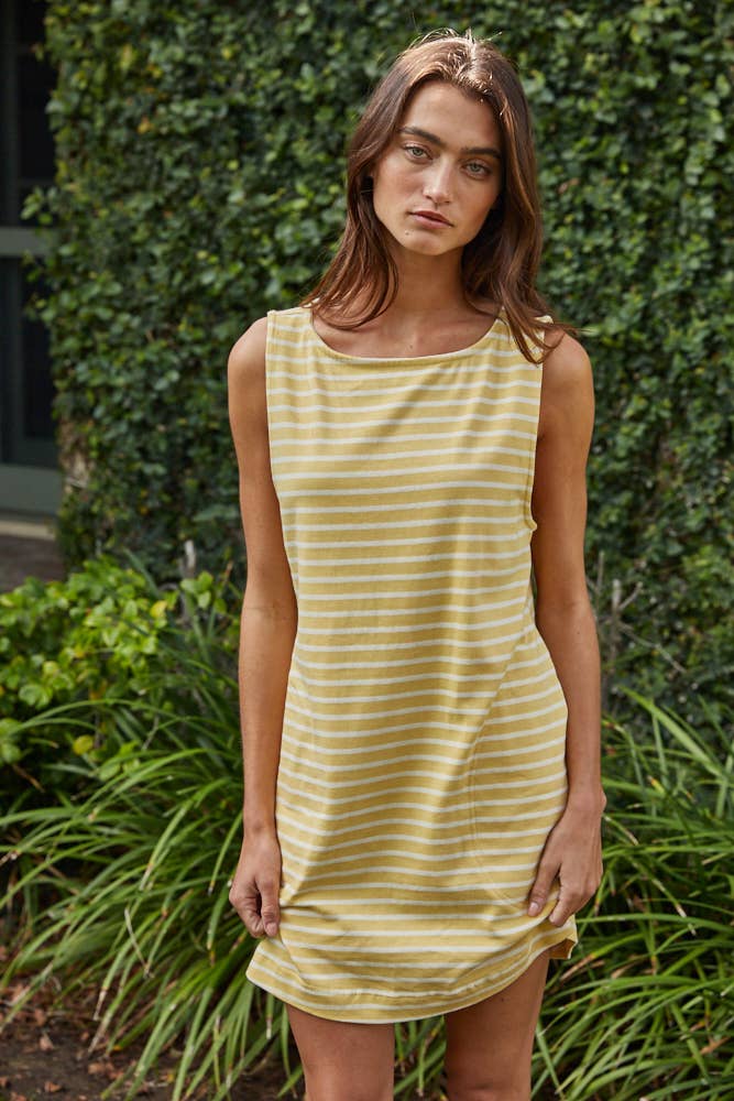 GIRLS WITH POCKETS DRESS: Banana