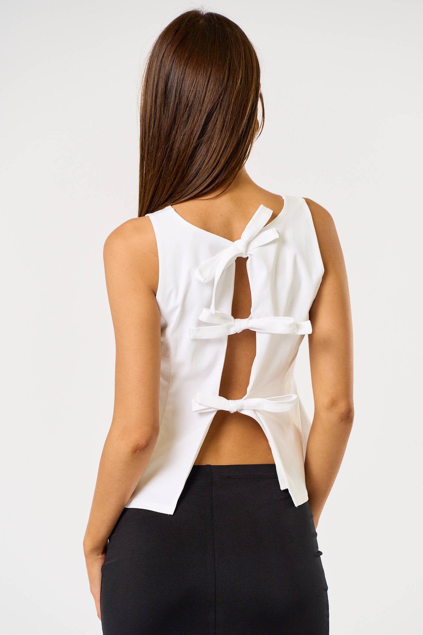 Back Bow Tie Boat Neck Peplum Top: IVORY / S