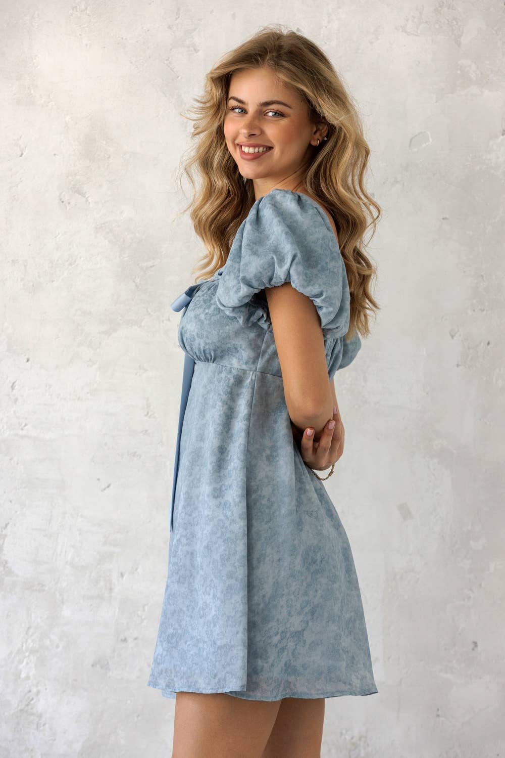 ELOISE FLORAL PUFF SLEEVE MINI DRESS: BLUE FLORAL