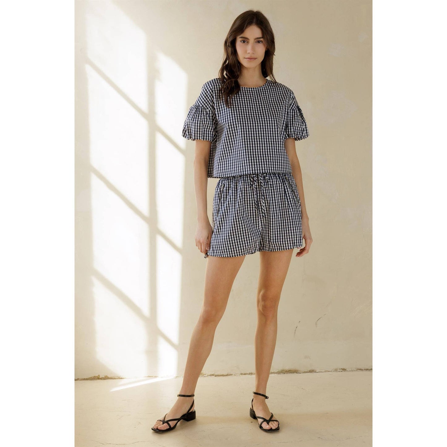 NAVY WHITE GINGHAM TOP: NAVY WHITE