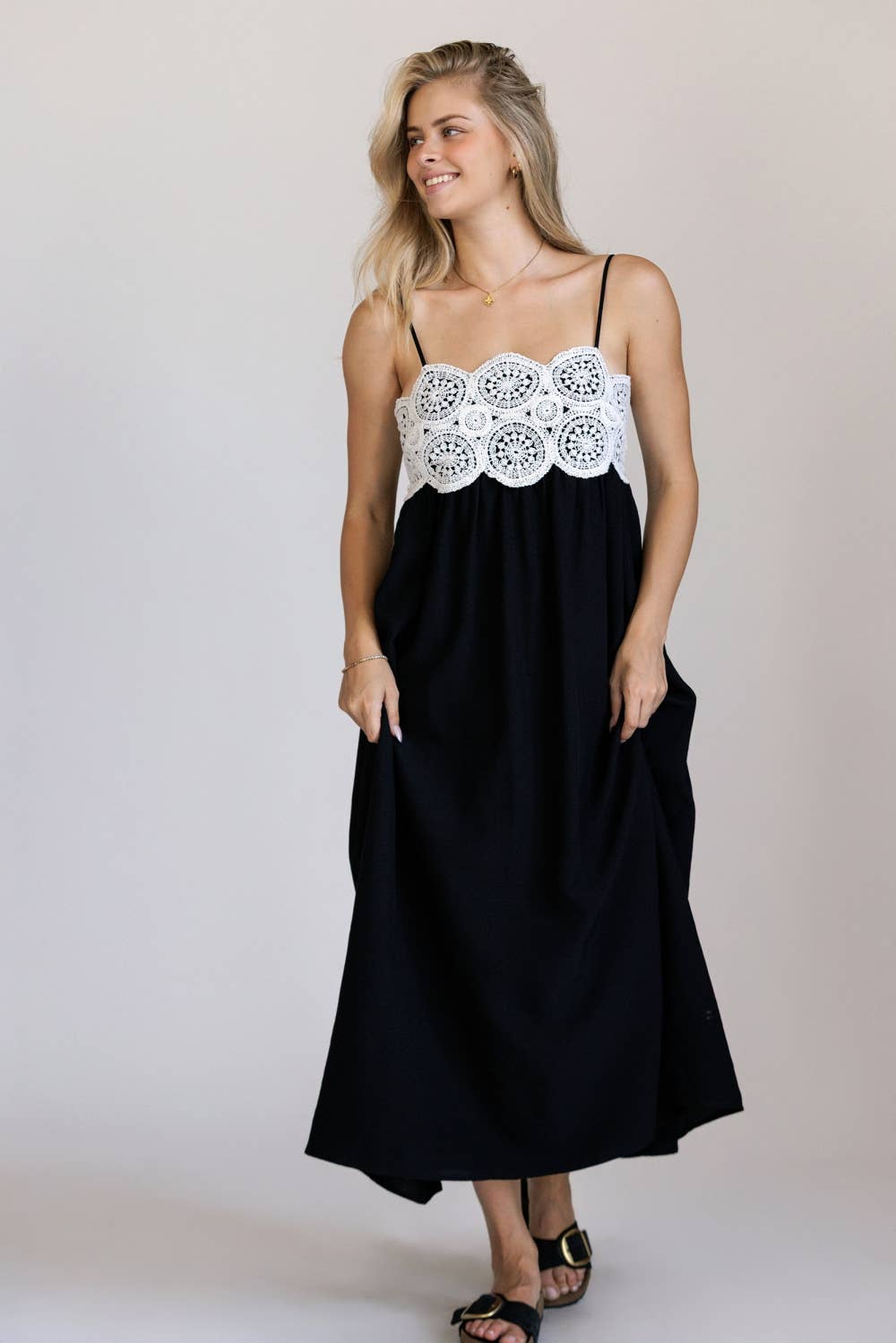 CROCHET LACE MIDI DRESS: BLACK/IVORY